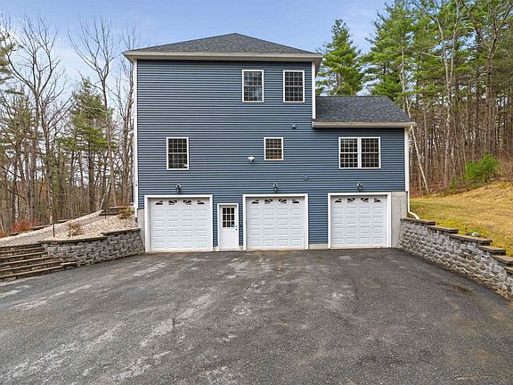4th image of 18 LongMeadow Road