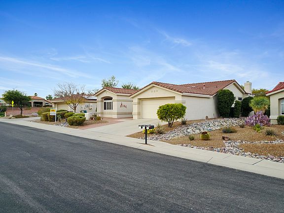 3rd image of 2221 E Cargondera Canyon Dr
