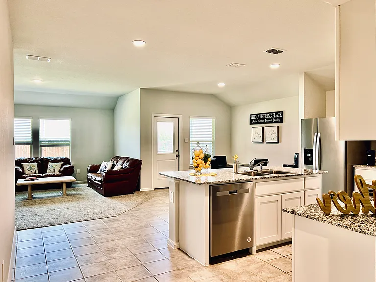 636 Mount Vista Ln — Photo 9
