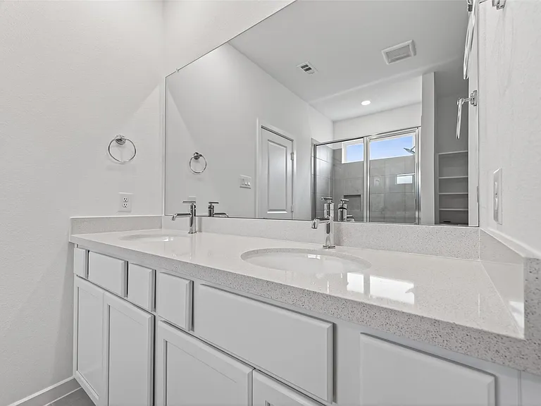 1110 Sky Rocket Ln — Photo 24