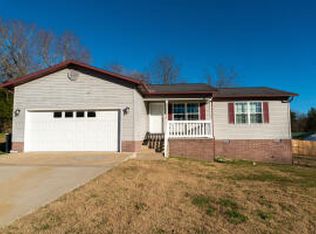 113 S Walnut St, Lead Hill, AR 72644