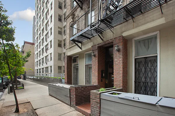 Rented by Platinum Properties | media 16