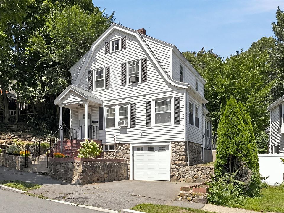 1st image of 44 Fernwood Ave