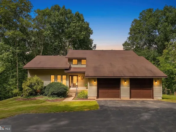 8423 Lock Ln, Warrenton, VA 20186