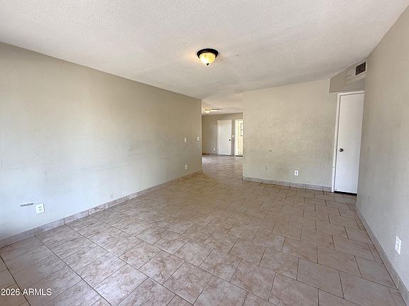 2nd image of 945 W GEMINI Drive