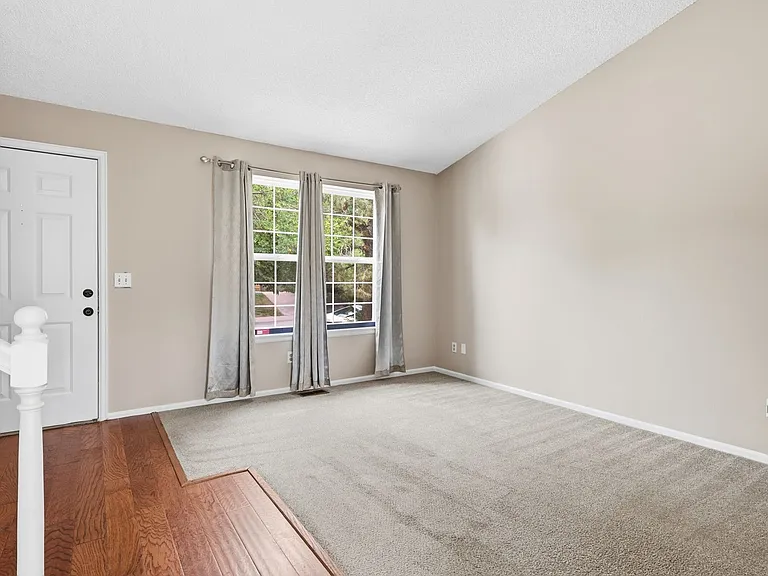 4594 S Richfield St — Photo 4