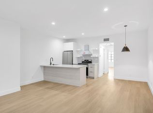 2062 Dracena, Los Angeles, CA 90027
