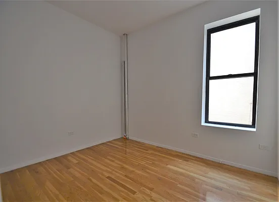 Rented by CITY SKYLINE REALTY INC | media 6