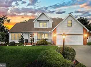 18 Rosewood Cir, Hanover, PA 17331