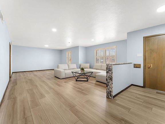 4th image of 1211 Wilshire Dr