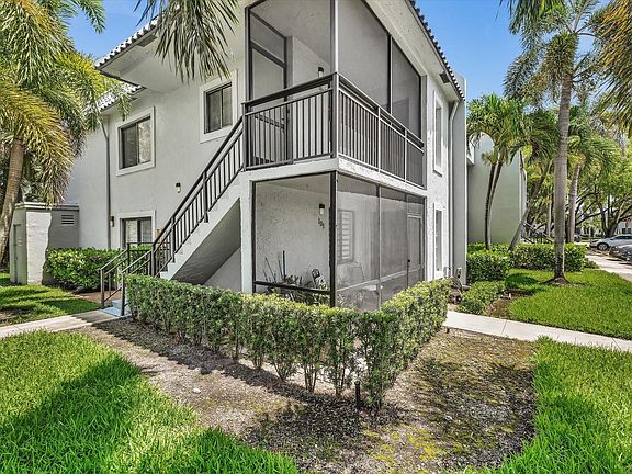 2nd image of 16521 Blatt Boulevard #201