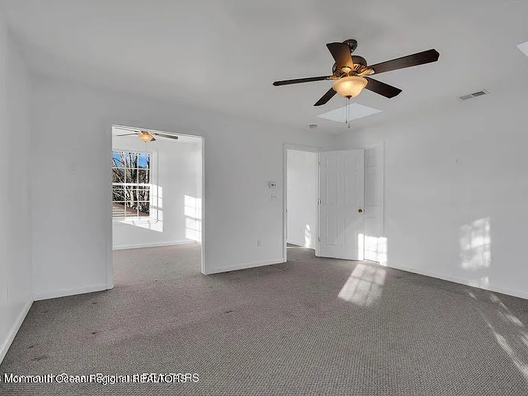 1708 Lake Dr — Photo 44