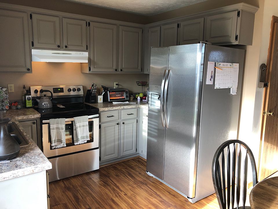 Kitchen-brand new appliances