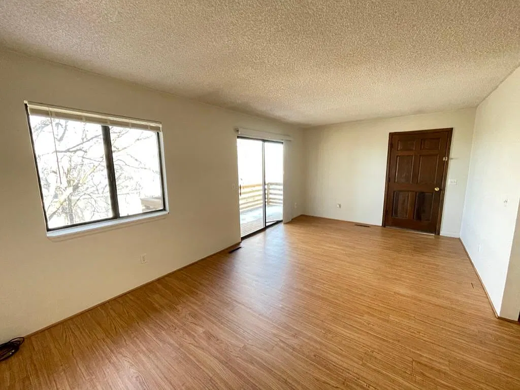 609 McCarron Ave — Photo 3