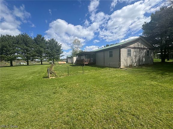 4th image of 8285 Old River Rd