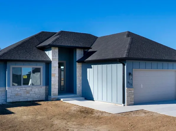 929 N 106th St, Lincoln, NE 68527