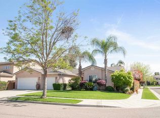 5945 W Clinton Ave, Visalia, CA