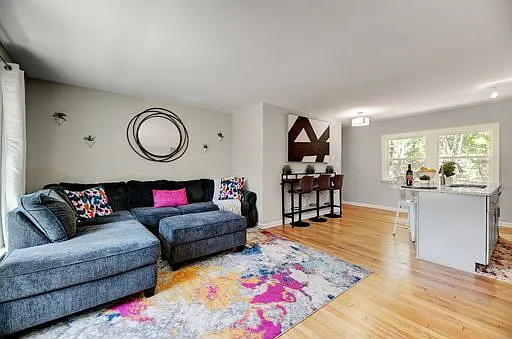 2809 Newark Dr — Photo 5
