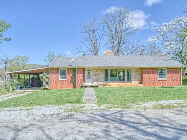 506 Evans St, Livingston, TN 38570