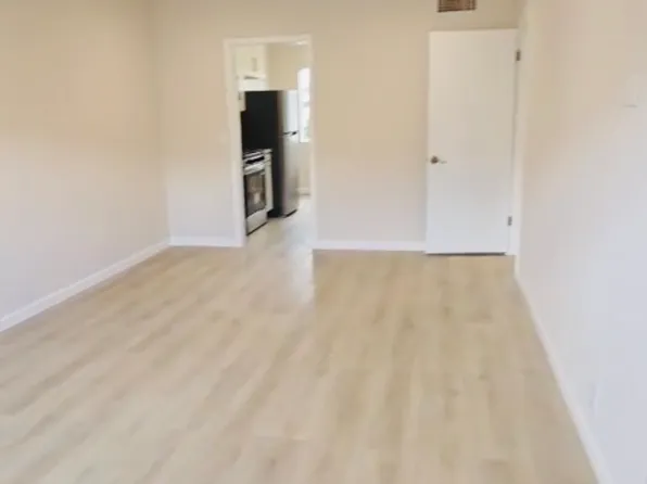 1134 E Doran St #6, Glendale, CA 91206