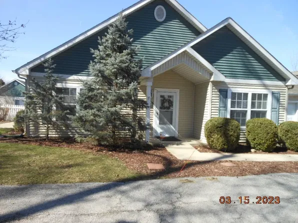 7907 Harrison Pl, Merrillville, IN 46410