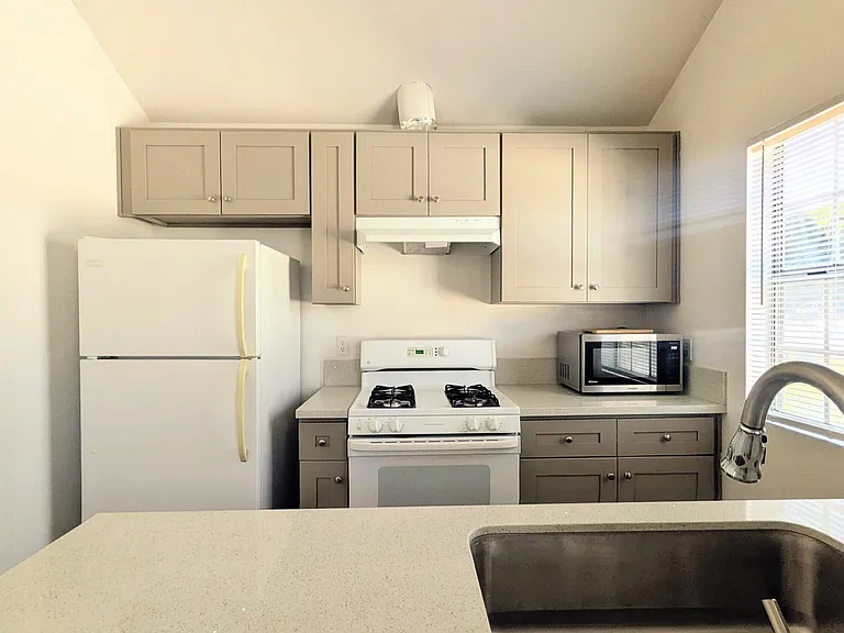 2452 S Centinela Ave #5 — Photo 11