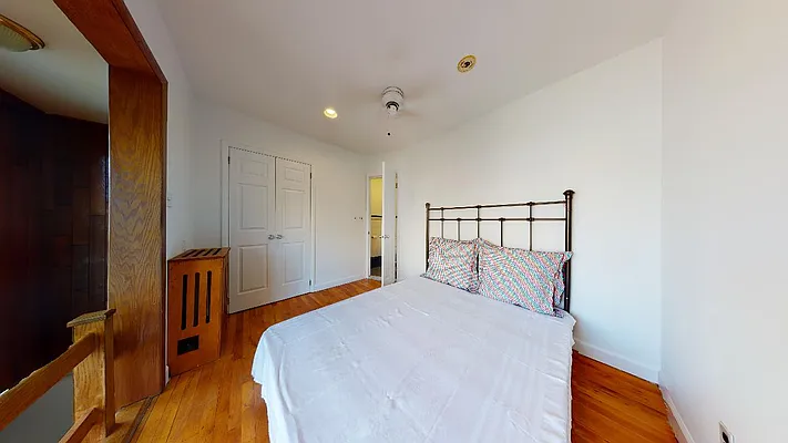 Rented by Bond New York | media 22