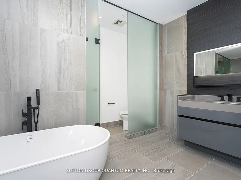 55 Port St E #602 — Photo 16