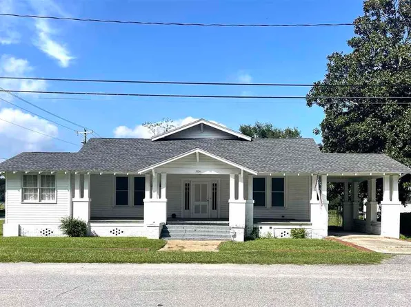 304 E Moore St, Olanta, SC 29114