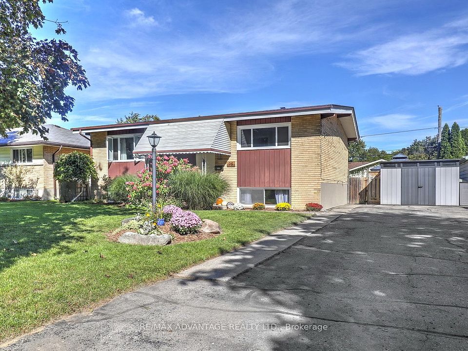 1st image of 98 Goldwick Cres