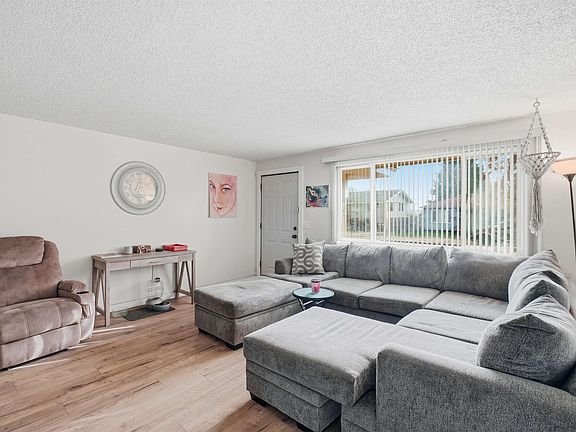 4th image of 1315 E Bridgeport Ave #1317