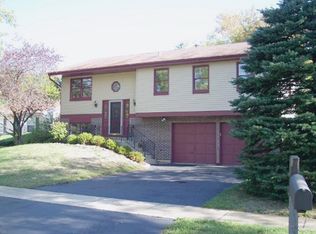 10932 Janice Dr, Huntley, IL 60142