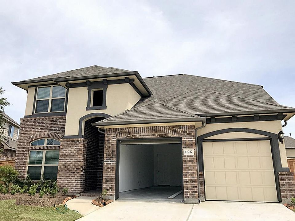 1st image of 11027 Sarah Bluff Ln