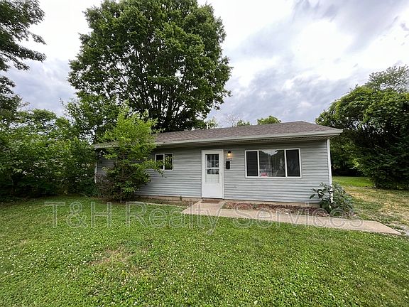 2nd image of 5832 W 41st Pl