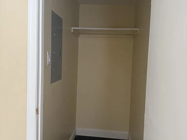 132 E Main St #1C — Photo 7