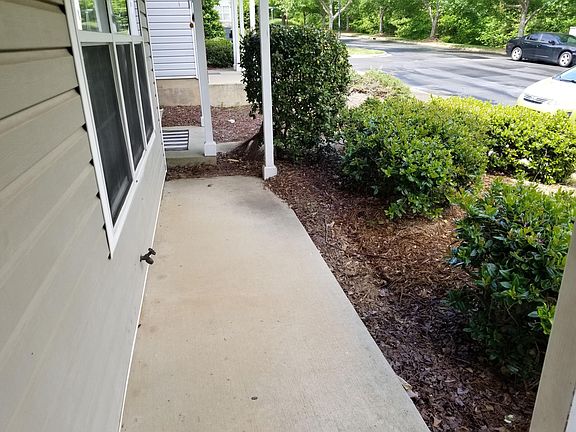 4th image of 3013 Summercroft Ln