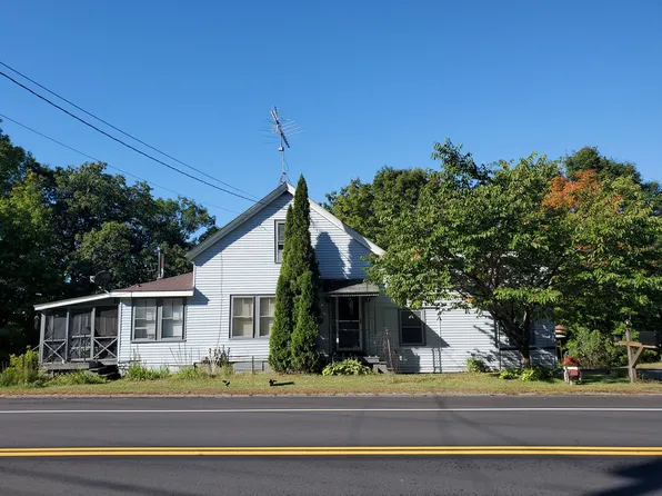 891 Augusta Rd, Belgrade, ME 04917