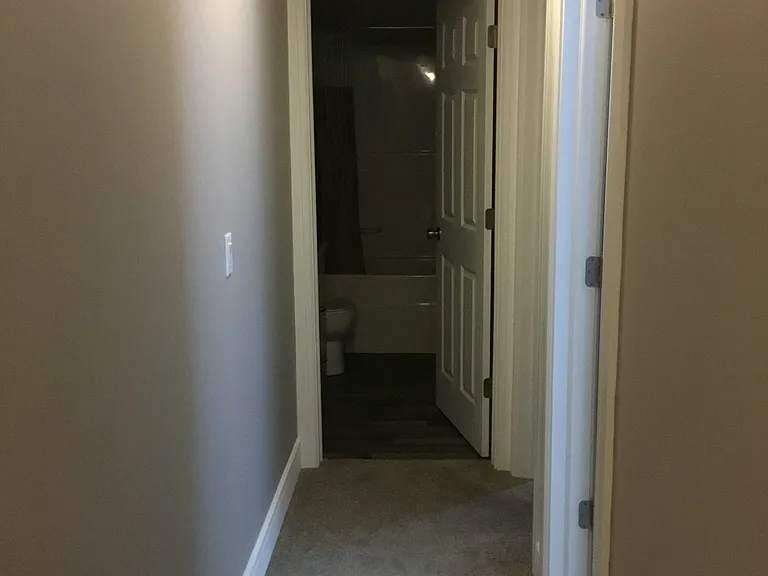 1315 Pohorecky Cres — Photo 4
