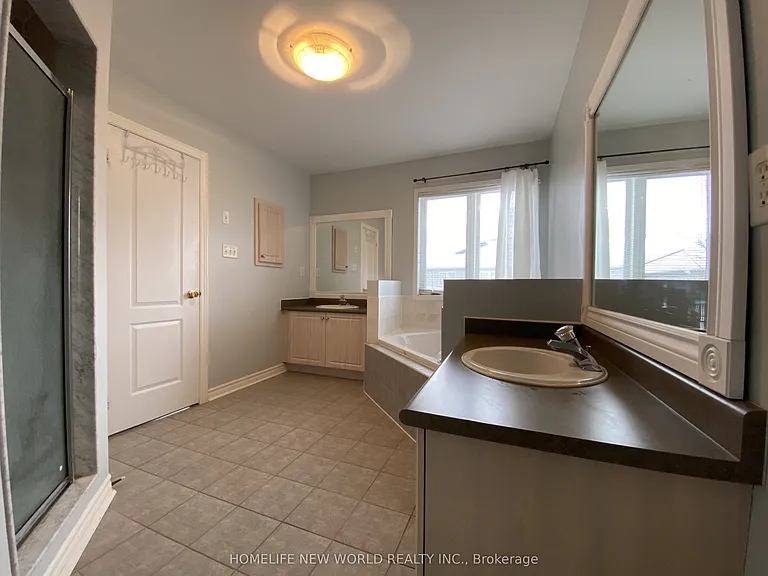 39 Brightsview Dr — Photo 13