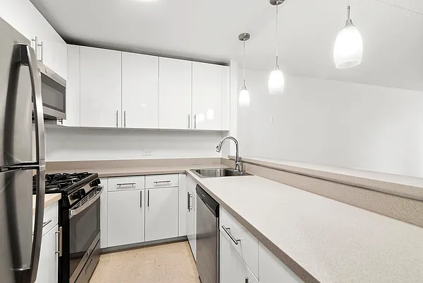 Rented by Corcoran | media 34