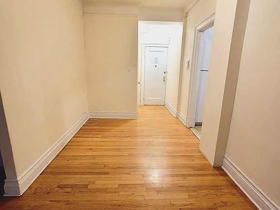4th image of 105 W 55th St #3A