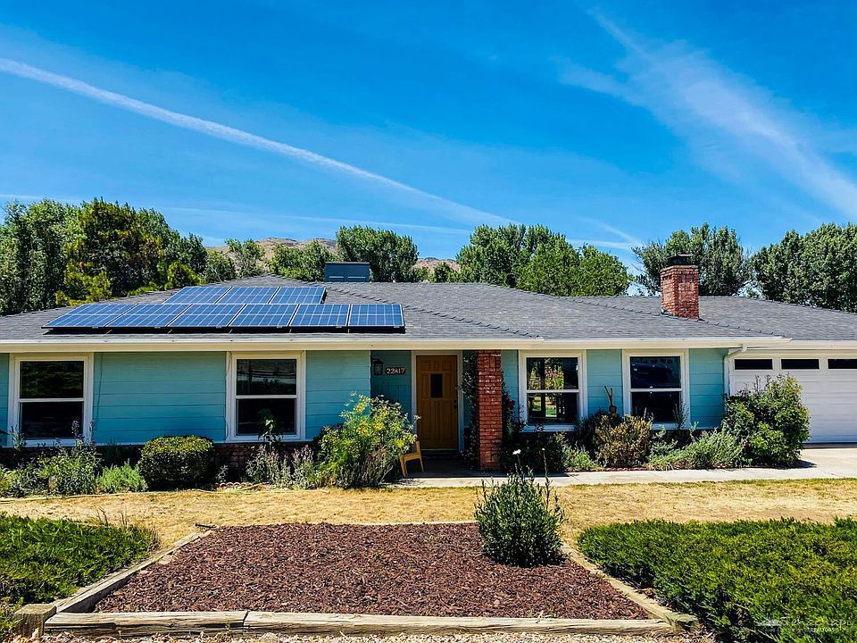 1st image of 22817 Clover Spring Pl