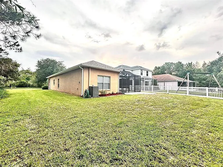 20719 Great Laurel Ave — Photo 3