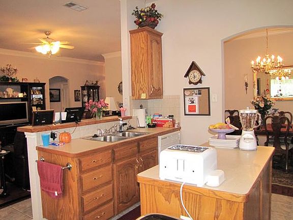 4th image of 2828 Gray Rock Dr