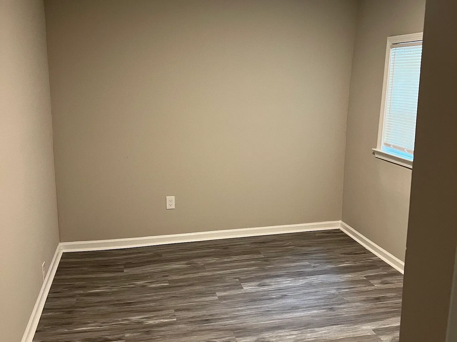 118 Oak Lane - 1 — Photo 3