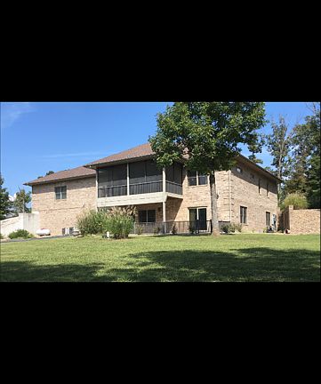 Screened Deck + Lower Patio