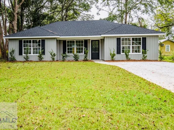 387 S 2nd St, Jesup, GA 31545