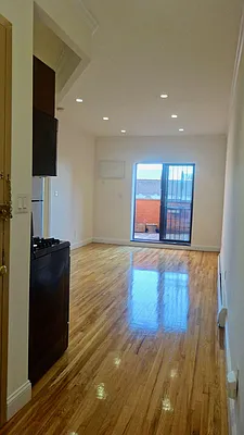 Rented by Grand & Co. | media 14