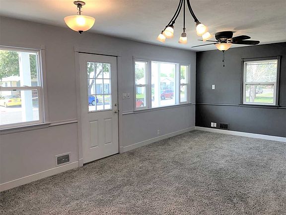4th image of 2439 Craig Ave