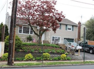 1308 Vauxhall Rd, Union, NJ 07083